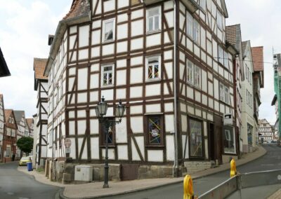 4 – Wohnhaus Straßengabelung